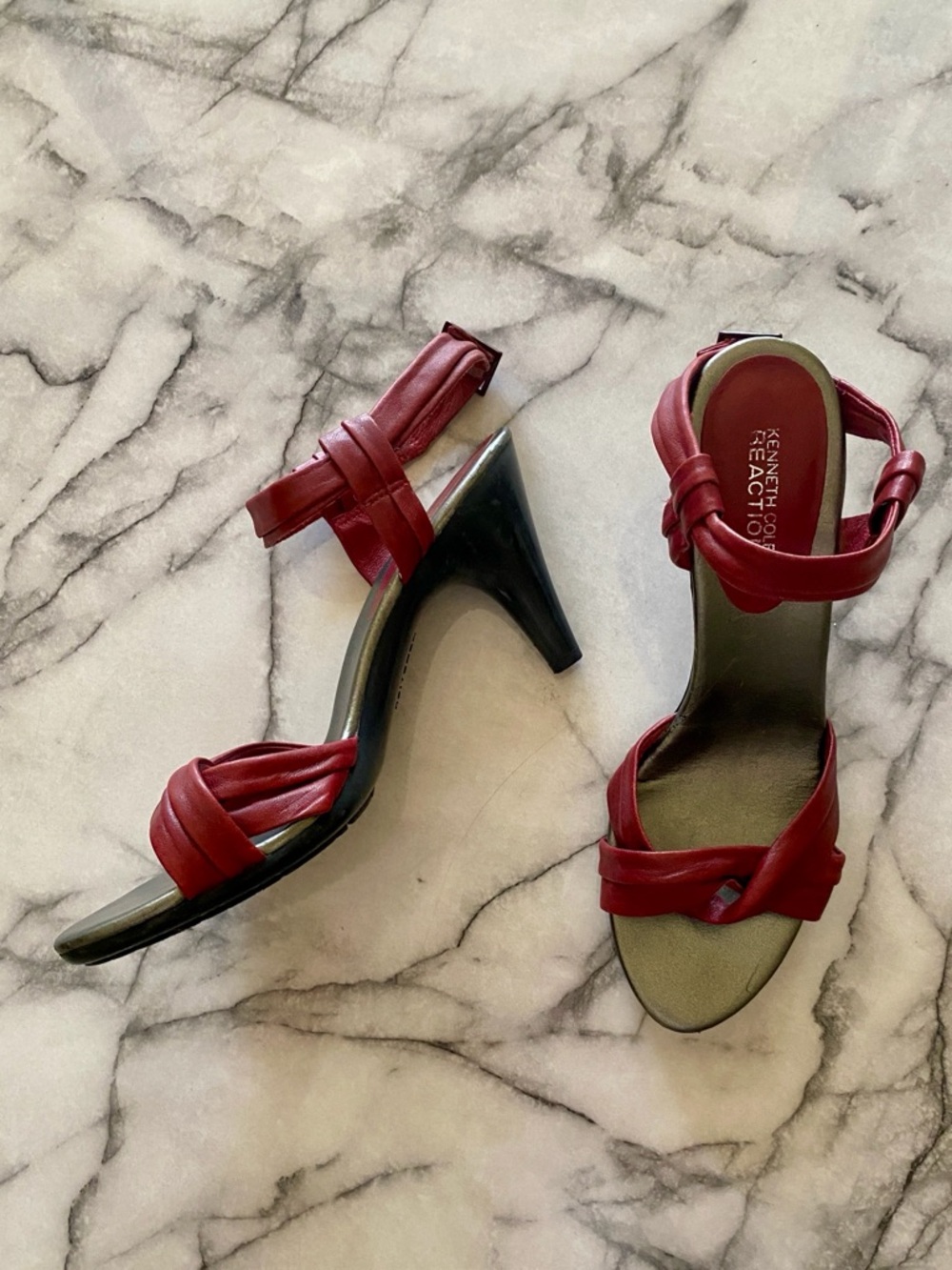 Kenneth Cole Reaction GENUINE LEATHER Red/Merlot Heels